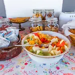 3 Marias Garden House Bed & Breakfast
