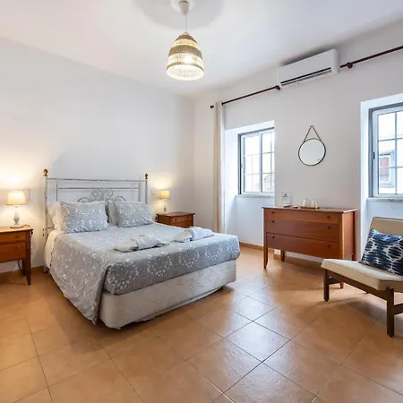 3 Marias Garden House B&B 라고스
