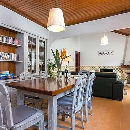 3 Marias Garden House לינה וארוחת בוקר 3*