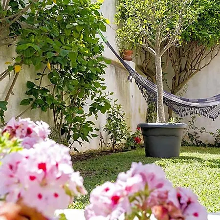 לינה וארוחת בוקר 3 Marias Garden House לאגוּ‏ש