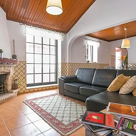 3 Marias Garden House לינה וארוחת בוקר 3*