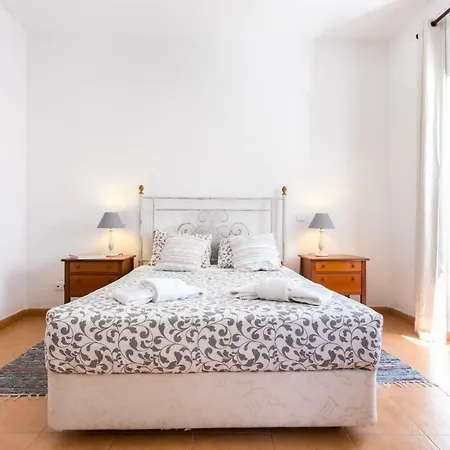 Bed & Breakfast 3 Marias Garden House Lagos