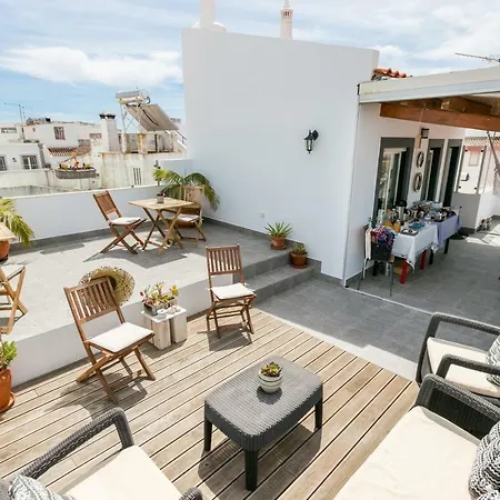3 Marias Garden House *