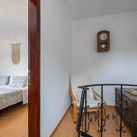 3 Marias Garden House Bed & Breakfast