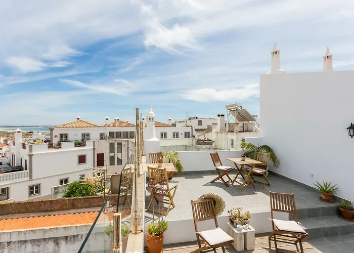 B&B 3 Marias Garden House 3*